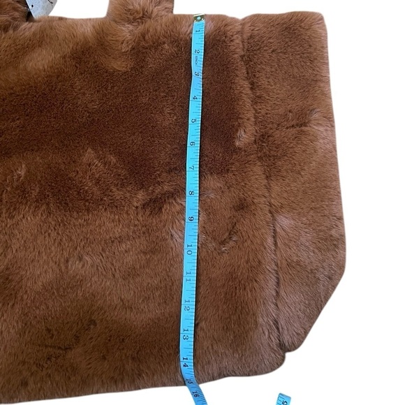 Free People Brown Tan Cozy Commuter Faux Fur Tote Bag NWT - Picture 8 of 9